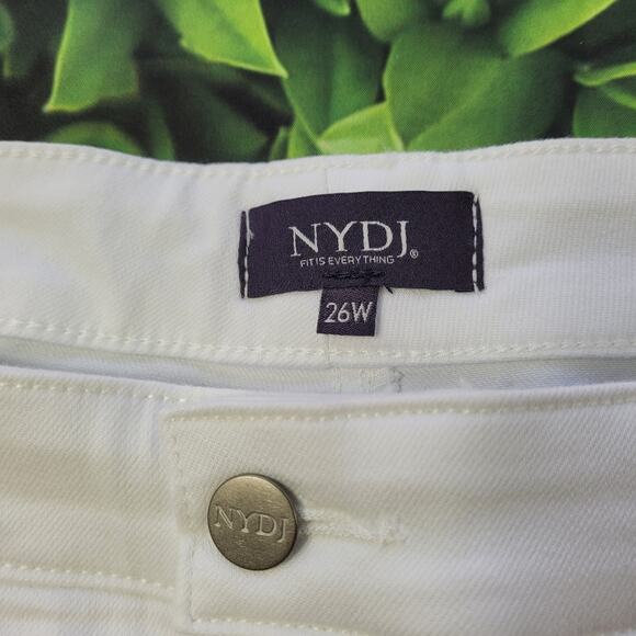 NWT NYDJ Plus Marilyn Cuffed Crop Jeans sz 26W Optic White LiftxTuck Technology - Picture 6 of 16